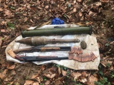 В Галском районе обнаружен схрон оружия и боеприпасов